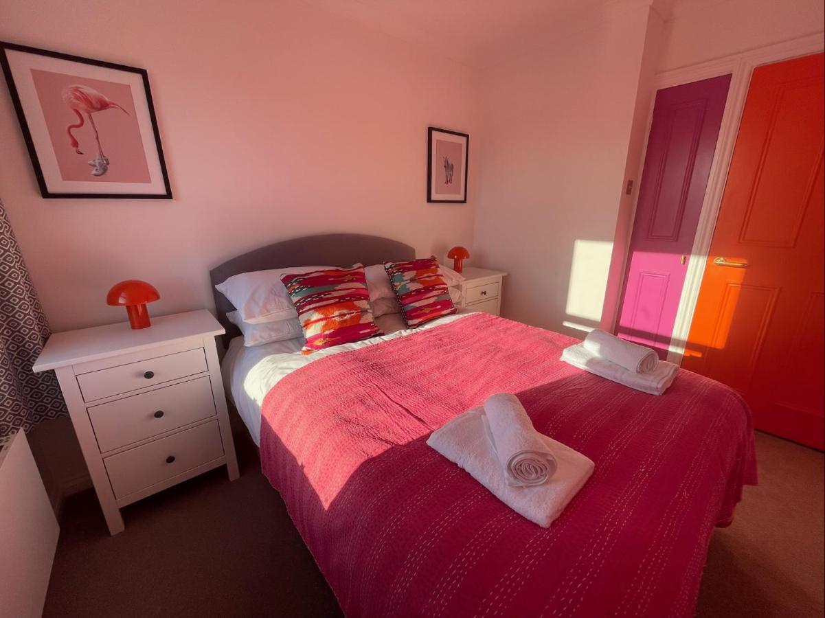 East Walls Apartment 奇切斯特 外观 照片